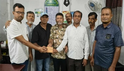নওগাঁ জেলা টেম্পু ও সিএনজি অটোরিকশা মালিক সমিতির সদস্যের মেয়ের বিয়ের জন্য অনুদান প্রদান
