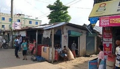 পাথারিয়া বাজারে লন্ডন প্রবাসী ময়না মিয়ার জায়গা জোরপূর্বক দখলের পায়তারা করছে কুচক্রীমহল