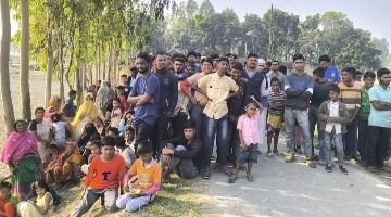 সুদানে নিহত দুই সেনার মরদেহ দেখার অপেক্ষায় হ্যালিপ্যাডে উৎসুক জনতা