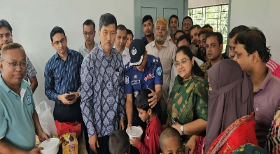 রাঙামাটিতে দুর্যোগকবলিত মানুষের পাশে সাবেক পার্বত্যমন্ত্রী দীপেন দেওয়ান