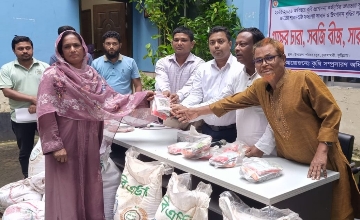 ভূরুঙ্গামারীতে কৃষকদের মাঝে বিনামূল্যে কৃষি উপকরণ বিতরণ