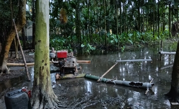 ভূরুঙ্গামারীতে অবৈধ বালু উত্তোলনে জরিমানা ও ড্রেজার মেশিন নিলামে বিক্রি
