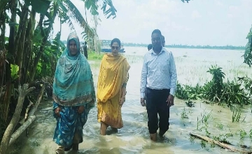 তিস্তার ভাঙনে দিশেহারা কাউনিয়ার মানুষ: ক্ষতিগ্রস্তদের পাশে থাকার চেষ্টা উপজেলা প্রশাসনের
