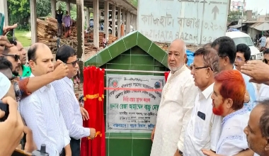 দৌলতপুরে সড়ক সংস্কার ও ড্রেনেজ কাজের শুভ উদ্বোধন